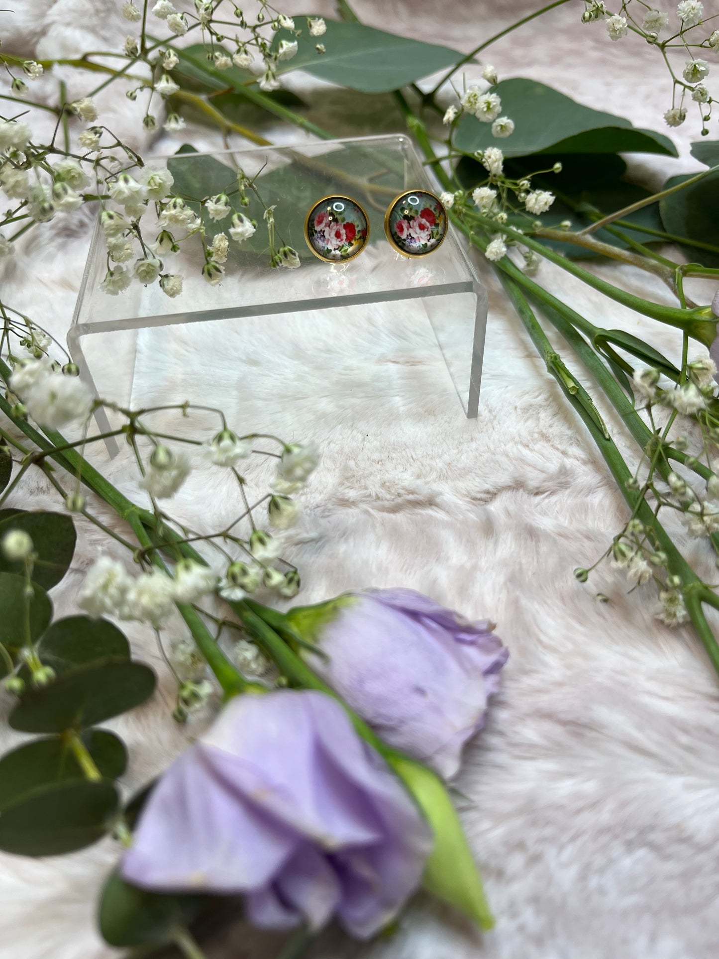 Vintage Roses with Teal Background Stud Earrings